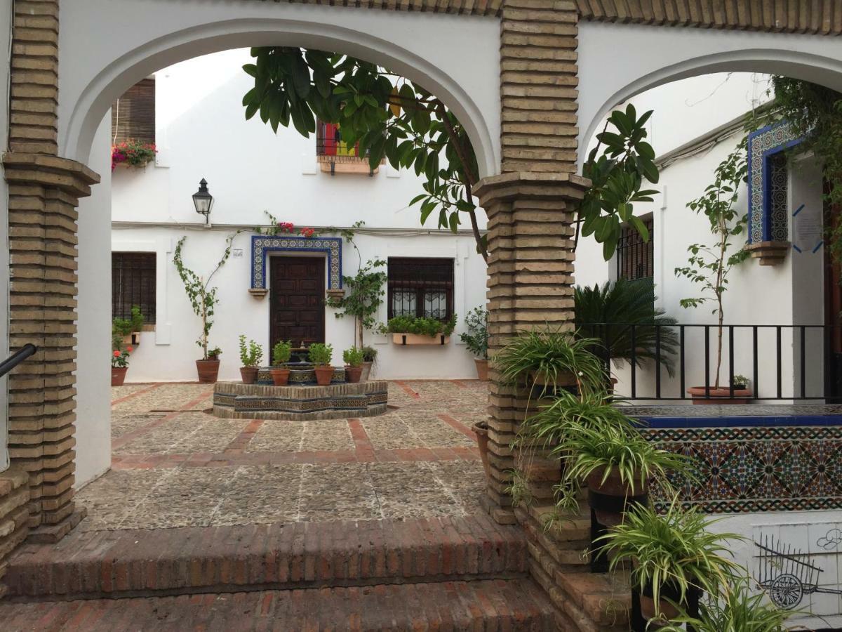 El Patio De La Aljama * Córdova